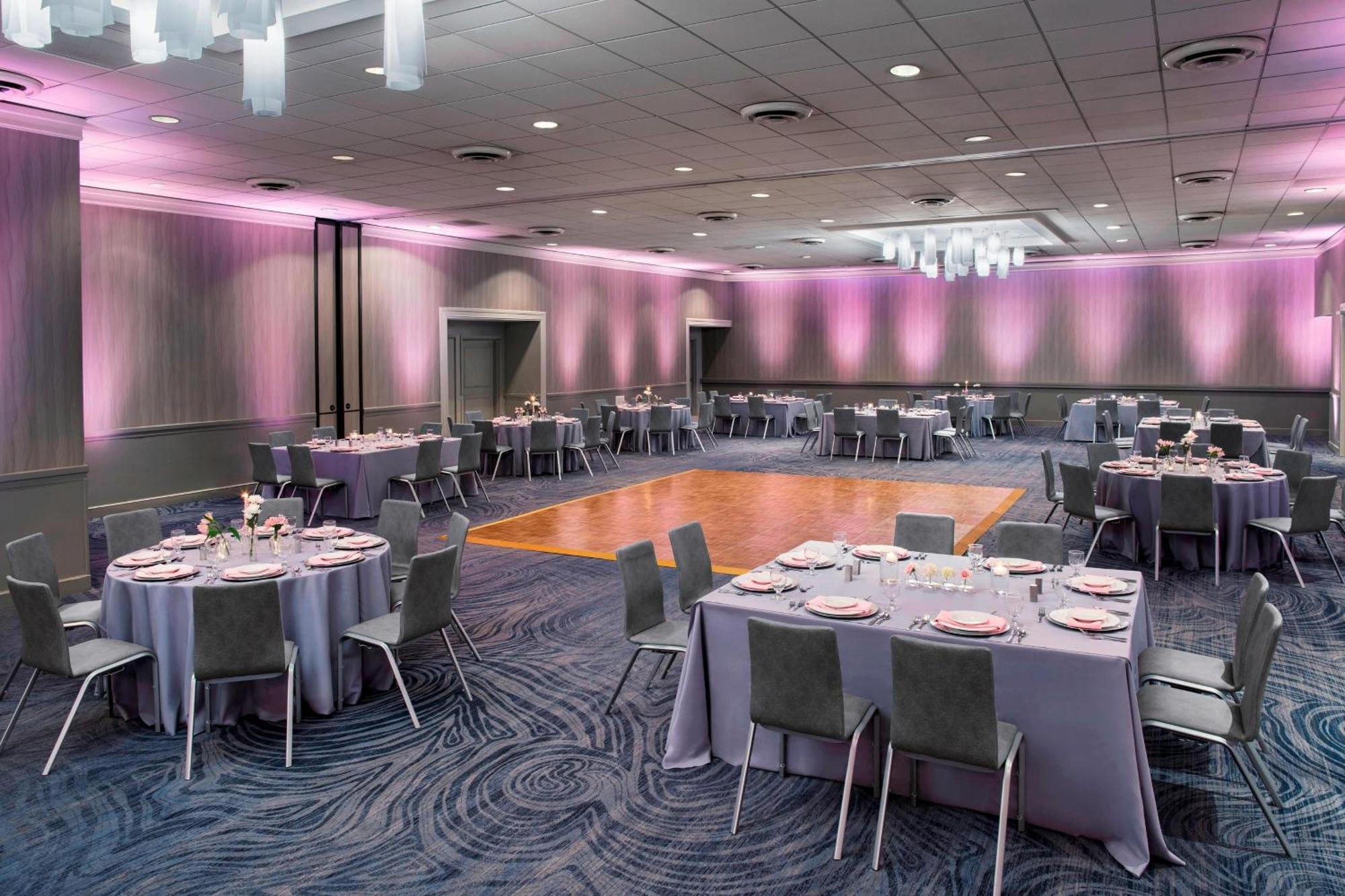 Delta Hotels By Marriott Richmond Downtown Екстер'єр фото