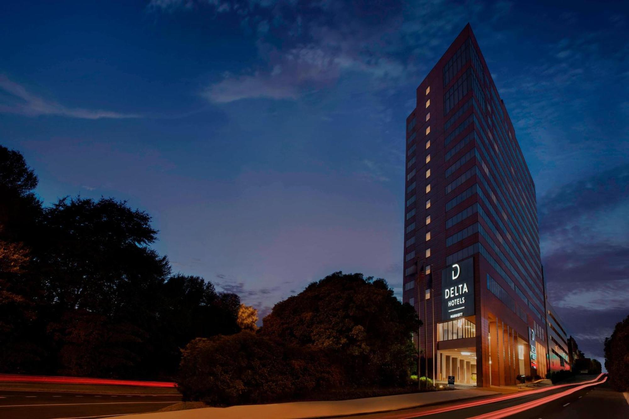 Delta Hotels By Marriott Richmond Downtown Екстер'єр фото
