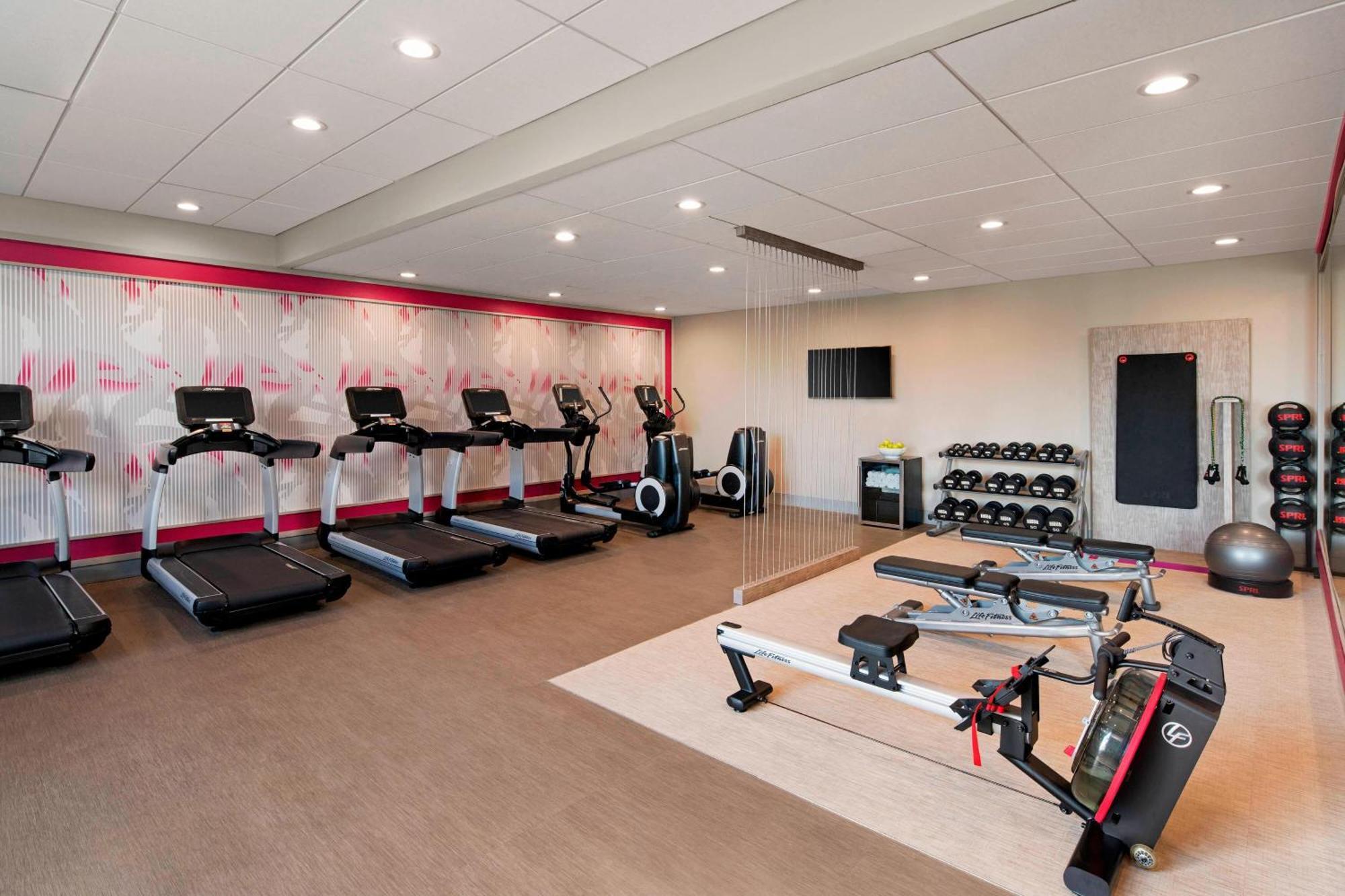 Delta Hotels By Marriott Richmond Downtown Екстер'єр фото