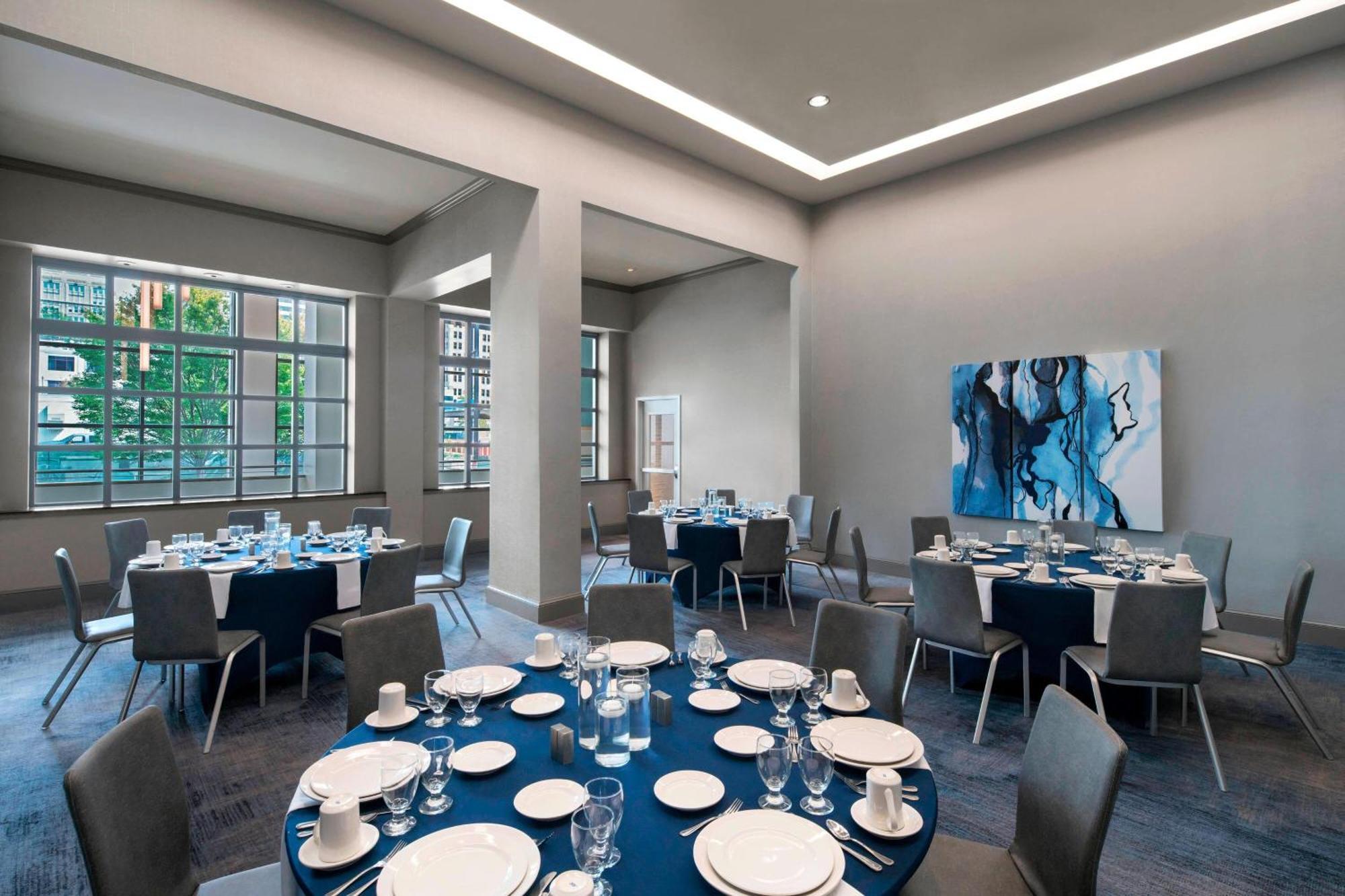Delta Hotels By Marriott Richmond Downtown Екстер'єр фото